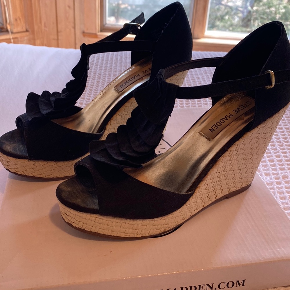 Steve Madden black wedge heel
